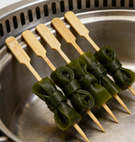 Brochettes de barbecue en bambou écologique à long manche, sûres, jetables, très économiques, bâtonnets Teppo à pointe acérée, insertion facile, pour marché nocturne