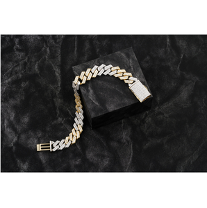 Bracelet élégant en diamant de laboratoire VVS, coupe ronde brillante, style cubain, bijou de luxe, accessoire de déclaration - Product Image 4