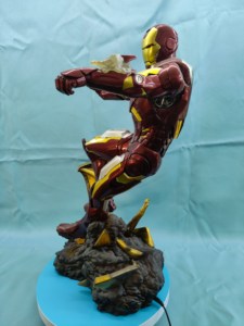 Estatua de Iron Man de Resina Ecológica Personalizada de 55 cm de Altura, Pintada a Mano, Figura de Acción de Marvel, Personaje de Superhéroes de los Vengadores, Regalo - Product Image 5