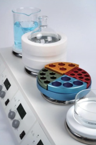 صفيحة تسخين رقمية LCD مع تحكم رقمي بالتحريك والتسخين بأربع قنوات للمختبرات مع طبق تسخين - Product Image 6