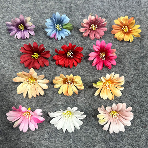 Fleur de marguerite unique en soie, toucher réel, pour coiffe de mariage, Hanfu, ou matériel de bricolage - Product Image 2