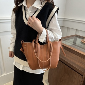 <span class=keywords><strong>Sac</strong></span> fourre-tout style français 2026, motif litchi, grande capacité, <span class=keywords><strong>sac</strong></span> à bandoulière pour trajets quotidiens avec doublure en PU - Product Image 5