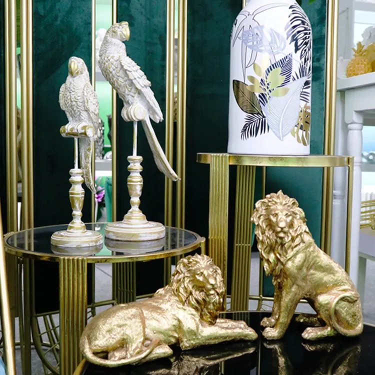 Casa coperta bella decorazione della resina animale leone per la statua