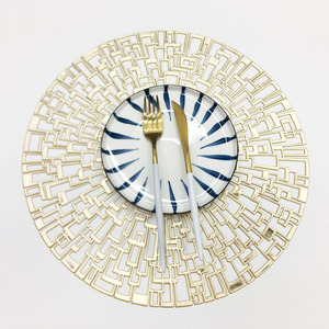 New Arrival Classic Round Hollow PVC Non-slip Heat-resistant Eco-Friendly Gold and <strong>Silver</strong> Household Place Mat <strong>Coasters</strong> 30x45cm - Product Image 5
