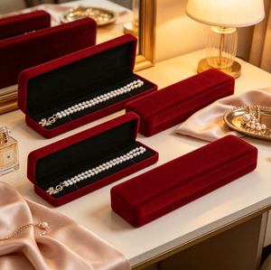 Caja Rectangular Clásica de Terciopelo Rojo para Collares Largos, con Forro Interior Negro, para Collares de Perlas, Cadenas y Joyería, Empaque para Venta al por Menor - Product Image 4