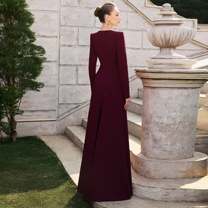 A11624 Abito da Sera Lussuoso <span class=keywords><strong>Bordeaux</strong></span> a <span class=keywords><strong>Maniche</strong></span> <span class=keywords><strong>Lunghe</strong></span> con Perline Fatte a Mano - Elegante <span class=keywords><strong>Vestito</strong></span> Lungo Formale per Matrimoni e Gala - Product Image 2