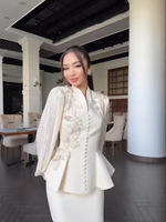 Ensemble de luxe prêt à expédier pour le Moyen-Orient : Blazer élégant en maille florale et jupe longue plissée – Tenue d'été décontractée deux pièces