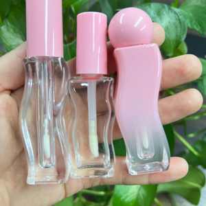 Spot 2,5 ml Transparente Wave Pink Cover Tubo de brillo de labios Tubos de brillo de labios personalizados Tubos de brillo de labios rosa - Product Image 1