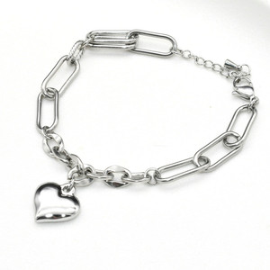 Bracelet à maillons en <span class=keywords><strong>acier</strong></span> <span class=keywords><strong>inoxydable</strong></span> 304L avec breloques en forme de cœur, prix d'usine, <span class=keywords><strong>fournisseur</strong></span> en gros, pour femmes, bijoux tendance - Product Image 2