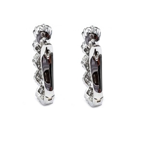 Boucles d'oreilles créoles élégantes en or blanc massif 18 carats avec diamants véritables, design raffiné, pour femme, cadeau de mariage ou de fête, vente en gros - Product Image 3