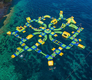 Parque Acuático Inflable con Obstáculos, Parque Acuático Flotante, Emocionante Aventura Acuática - Product Image 1