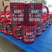 Lot de tasses en céramique bicolores de 11 oz, tasses à sublimation personnalisables vierges pour souvenirs de mariage et cadeaux en gros