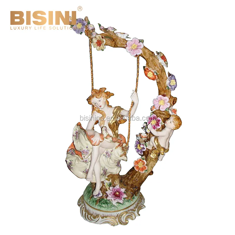 Impresionante europeo clásico estilo hecho a mano de dama elegante jugando en Swing figura de porcelana para la decoración del hogar