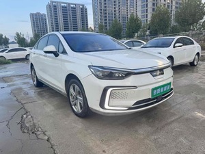 ผลิตในประเทศจีน ปี 2022 ปักกิ่ง EU5 ระยะทางวิ่ง 401 กม. 4 ประตู 5 ที่นั่ง ขับเคลื่อนล้อหน้า รถยนต์ไฟฟ้า - Product Image 3