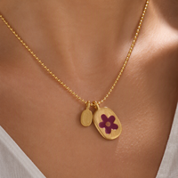 Collier personnalisé Mylove avec chaîne à perles mignonne, pendentif fleur en laiton plaqué or 18 carats et émail violet brossé pour femme