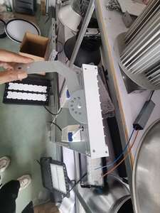 室内排球、网球和羽毛球球场 LED 照明 IP65 等级 防眩光 5 年保修 - Product Image 6