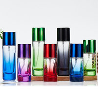 Échantillon gratuit en gros, flacon de parfum en verre rond coloré de 30 ml et 20 ml, flacon en verre avec logo personnalisé