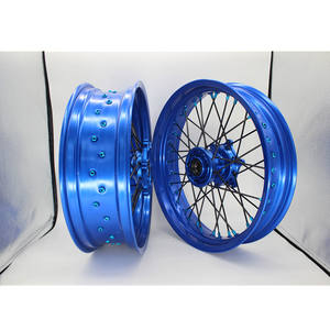 3,5x17 Delantero 5,0x17 Trasero <span class=keywords><strong>Supermotard</strong></span> Llanta de rueda Aleación de aluminio Llanta azul Ruedas de cubo azul para motocicleta - Product Image 6