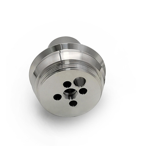 Services d'usinage en acier inoxydable de précision personnalisés pour l'industrie automobile Composants et pièces CNC - Product Image 3