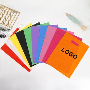 Bolsa de Plástico con Asa y Diseño de Logotipo Impreso Personalizado, Bolsa Troquelada para Empacar Ropa/Calzado con su Propio Diseño - Product Image 1