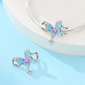 Abalorios de cobre chapados en plata con diseño de mariposa delicada y circonitas, ideales para pulseras europeas, joyería de moda. - Product Image 6