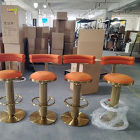 Chaise haute élévatrice de luxe légère en velours italien, dossier de tabouret de bar simple, chaise îlot rotative en acier inoxydable
