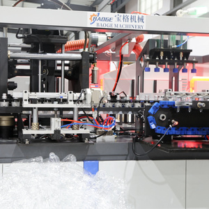 Machine de soufflage de bouteilles en plastique entièrement automatique à 6 cavités avec cylindres importés, valve d'air haute pression et disjoncteur - Product Image 2