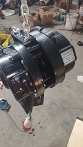 Palan électrique d'étape résistante 1T opération silencieuse équipement de levage théâtral palan à vitesse réglable pour la scène et la configuration d'événement - Product Image 5