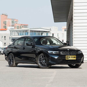 <span class=keywords><strong>BMW</strong></span> 320Li M Berline <span class=keywords><strong>2023</strong></span> avec toit ouvrant, sièges en cuir, caméra de recul, jantes R17, conduite à gauche, moteur turbo, boîte automatique, véhicule d'occasion, intérieur LED sombre - Product Image 3