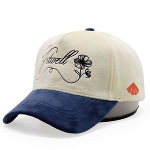 Casquettes de baseball en velours de haute qualité à 5 panneaux brodés avec logo personnalisé - Product Image 2