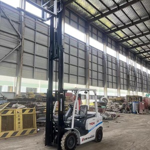 Yüksek kaliteli <span class=keywords><strong>2</strong></span>.5 tonluk TCM Forklift, <span class=keywords><strong>2</strong></span> kademeli direk, 4.5 metre kaldırma yüksekliği, Orijinal Isuzu Motorlu. - Product Image 4