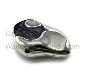 Festes Parfüm mit magnetischer Nachfüllung in Dubai - Product Image 2