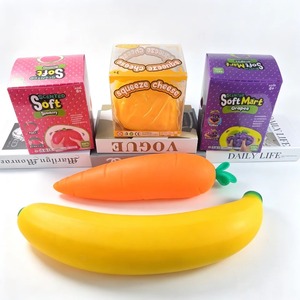 Juguetes Antiestrés de Alta Calidad, Nuevos Juguetes Blandos Gigantes con Forma de Frutas: Fresa, Plátano, Uva, Zanahoria, Piña - Product Image 3