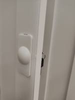 Armoire de rangement métallique commerciale à 3 portes avec serrure à clé, blanche, avec tringle de suspension pour écoles