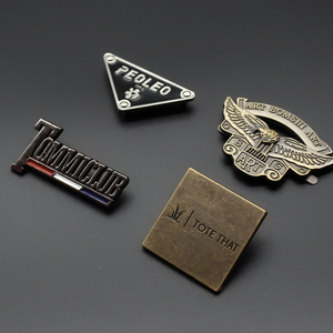 Muestra Gratuita de Etiquetas Tejidas Bordadas Ecológicas con Color Personalizado para Ropa, Zapatos, Bolsos y Accesorios - Product Image 2