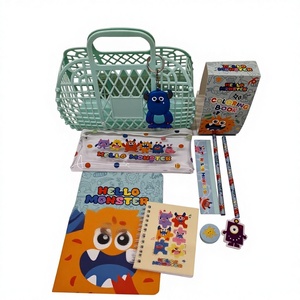 Panier-cadeau personnalisé comprenant une gomme, une règle, une trousse, un ensemble de papeterie mignon pour la rentrée scolaire, des <span class=keywords><strong>taille</strong></span>-crayons - Product Image 5
