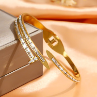 Bracelet de mode Joker pour femmes en acier inoxydable doré, acier titane, bijoux de qualité supérieure, vente en gros