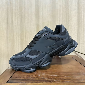 Sneakers Leggere Personalizzate da <span class=keywords><strong>Uomo</strong></span> e Donna, Nuovo Stile 2026, <span class=keywords><strong>Scarpe</strong></span> Sportive da Corsa e Palestra in Mesh Nere, Ideali per Camminare - Product Image 5