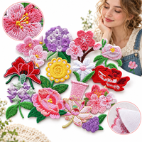 Großhandel Blumen-Stickerei-Aufnäher Rose Gänseblümchen Lotus Kirschblüte Blumenmuster zum Aufbügeln oder Aufnähen