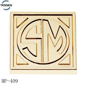 Emblemas de etiquetas de letras de metal de aleación de fundición a presión con logotipo de bolsos de diseño personalizado para maleta - Product Image 6