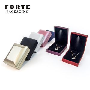 FORTE Wholesale Luxury Paint <b>Gift</b> Jewellery <b>Boxes</b> Custom LED Jewelry Box Packaging Bracelet Necklace <b>Earring</b> Ring Box - Product Image 3