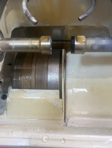 Diamante Rebolo de <span class=keywords><strong>Auto</strong></span> <span class=keywords><strong>Lens</strong></span> <span class=keywords><strong>Edger</strong></span> para Lente Óptica Edging V forma Polimento Fino Corte Óptica Máquina Acessório - Product Image 5