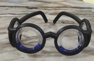 Vente en gros Tiktok Offre Spéciale nouveau design de mode couleur blanc bleu <span class=keywords><strong>lunettes</strong></span> anti-<span class=keywords><strong>mal</strong></span> <span class=keywords><strong>des</strong></span> <span class=keywords><strong>transports</strong></span> pour adultes et enfants - Product Image 5