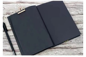 Tùy chỉnh in ấn nghệ thuật màu đen giấy bìa cứng máy tính xách tay A4 A5 A6 Đen trống Kraft trang nhật ký trống Tạp Chí với tùy chỉnh vàng lá - Product Image 6