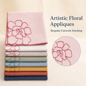 Serviettes de table rectangulaires brodées de fleurs roses, logo personnalisé, faites à la main, décoration de table pour mariage - Product Image 6