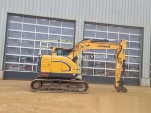 Hot Selling Spot Hyundai Hx130 Excavator for Sale Multifunctional and Cost-effective 13 Ton <b>Tracked</b> Hyundai Excavator - Product Image 3