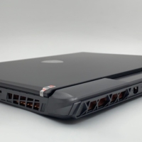 Laptop Kelas Atas MSI Titan 17 HX Intel Core I7-14700HX Rtx4070 Laptop Gaming