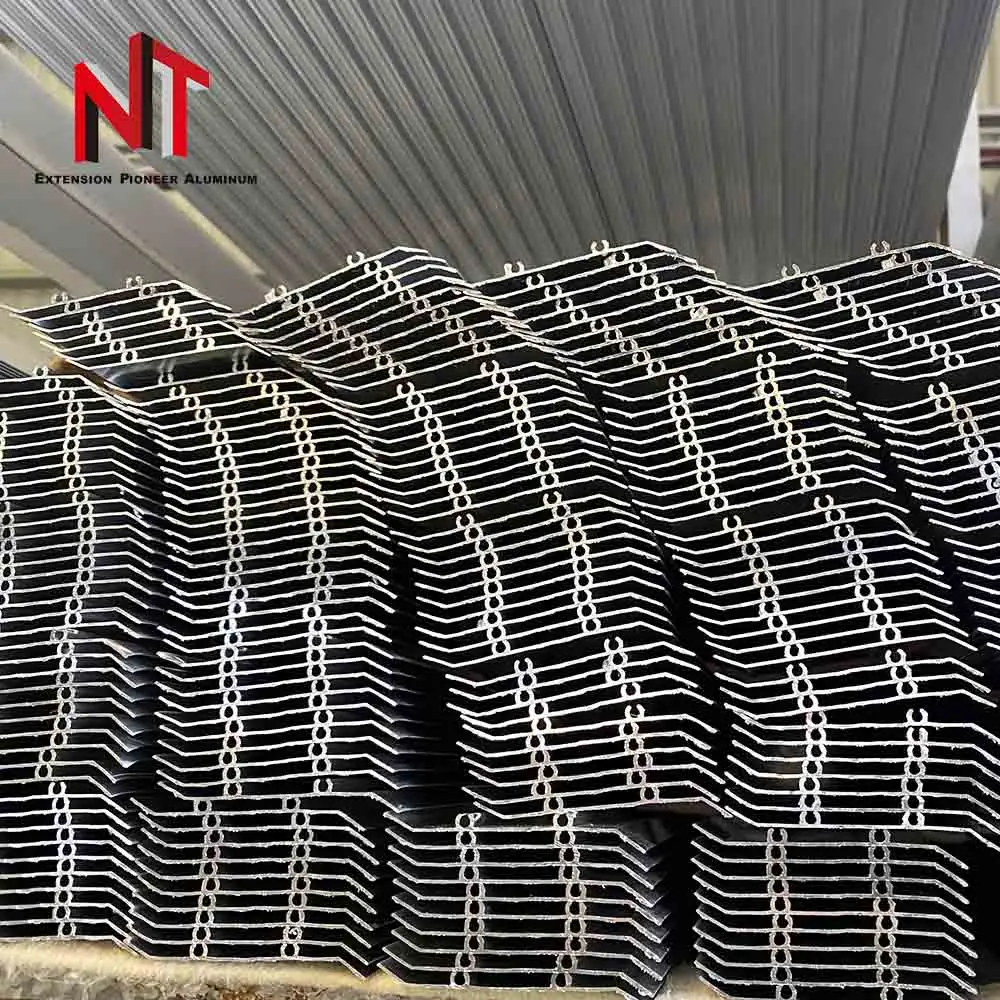 NUOTUO 중국 공급 업체 OEM ODM 공장 가격 알루미늄 압출 성 창 소재 도어 및 창 고정 루버 프로파일