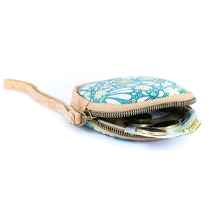 Porte-monnaie carré en Liège avec bracelet de poignet pratique pour pièces clés cartes baume à lèvres et autres petits accessoir - Product Image 4