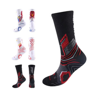 Chaussettes de sport athlétiques personnalisées en tricot pour le basketball, la course et le fitness, avec semelle antidérapante, pour hommes et jeunes.